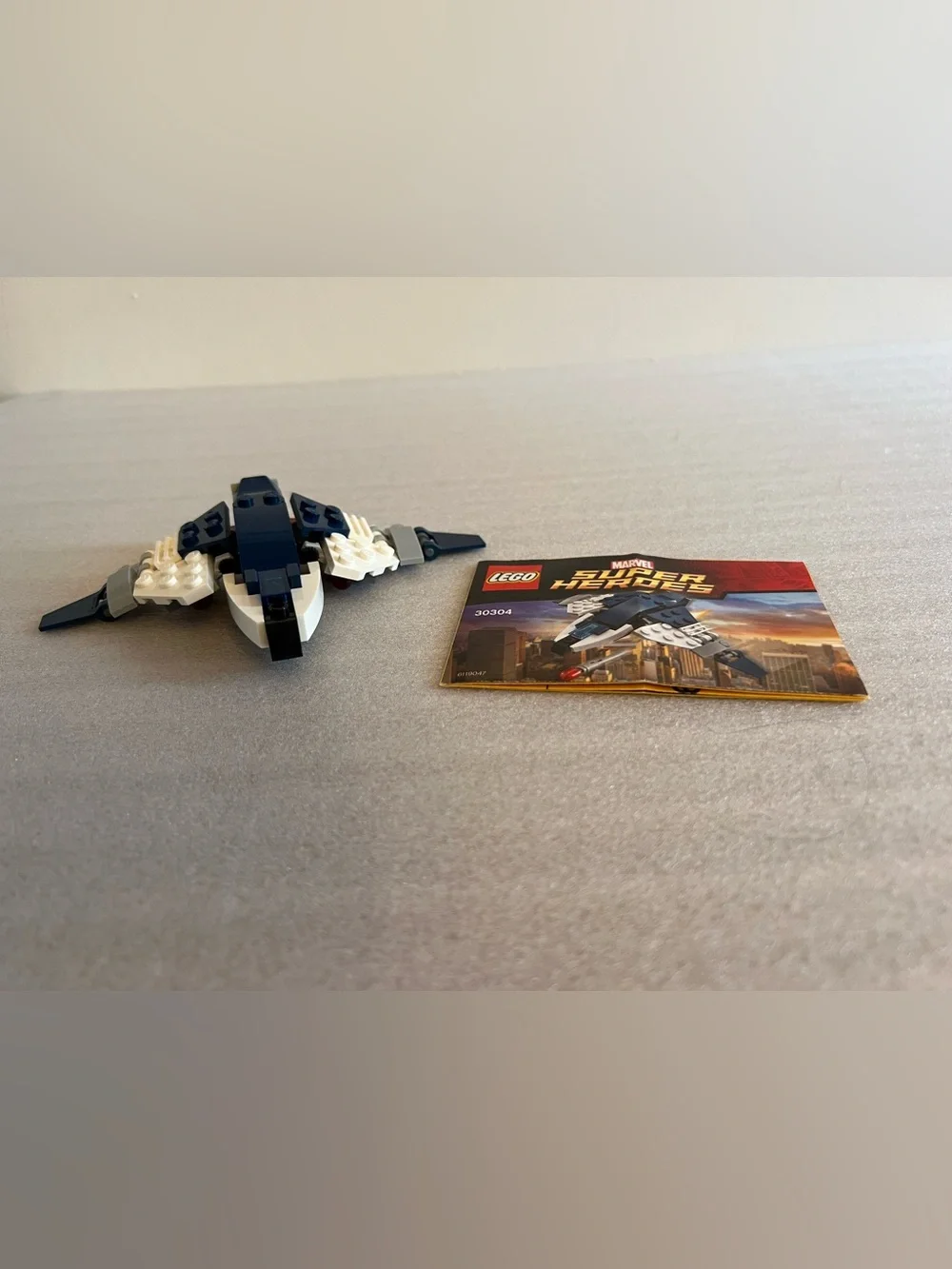 LEGO Marvel Super Heroes #30304 The Avengers Mini Quinjet - Picture 1 of 5